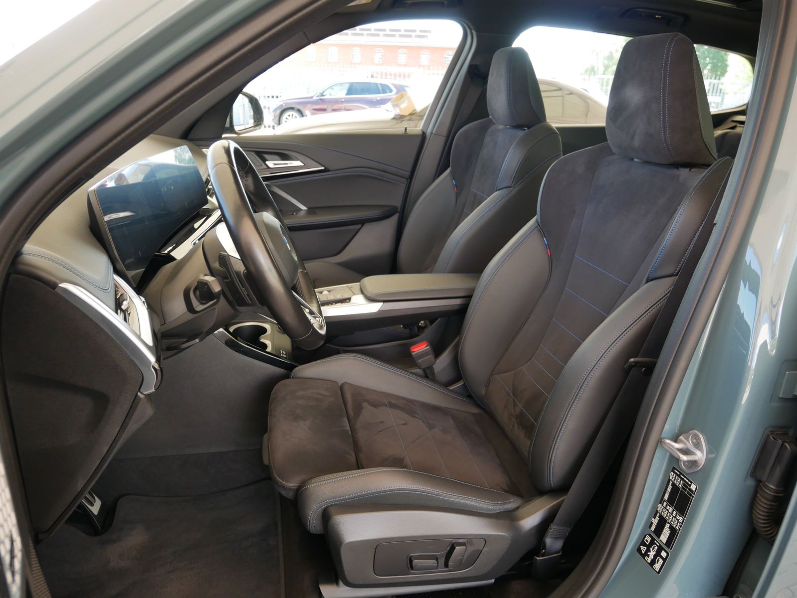 BMW X1 xDrive23d M SPORT - Samsaru's Car Outlet