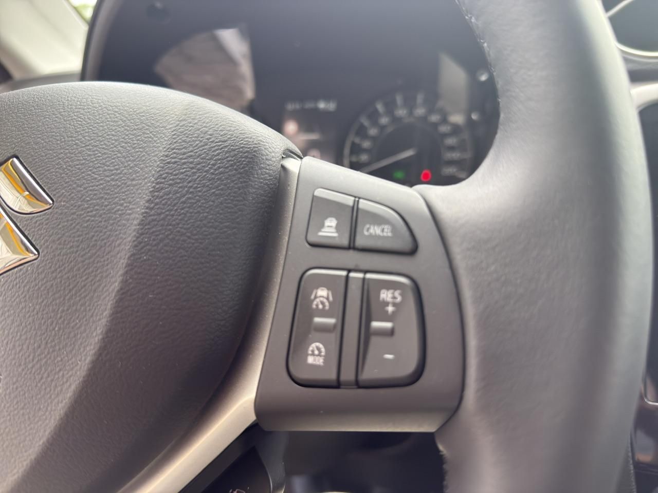 Suzuki Vitara 1.4 Mild-Hybrid GL 4x4 - Samsaru's Car Outlet