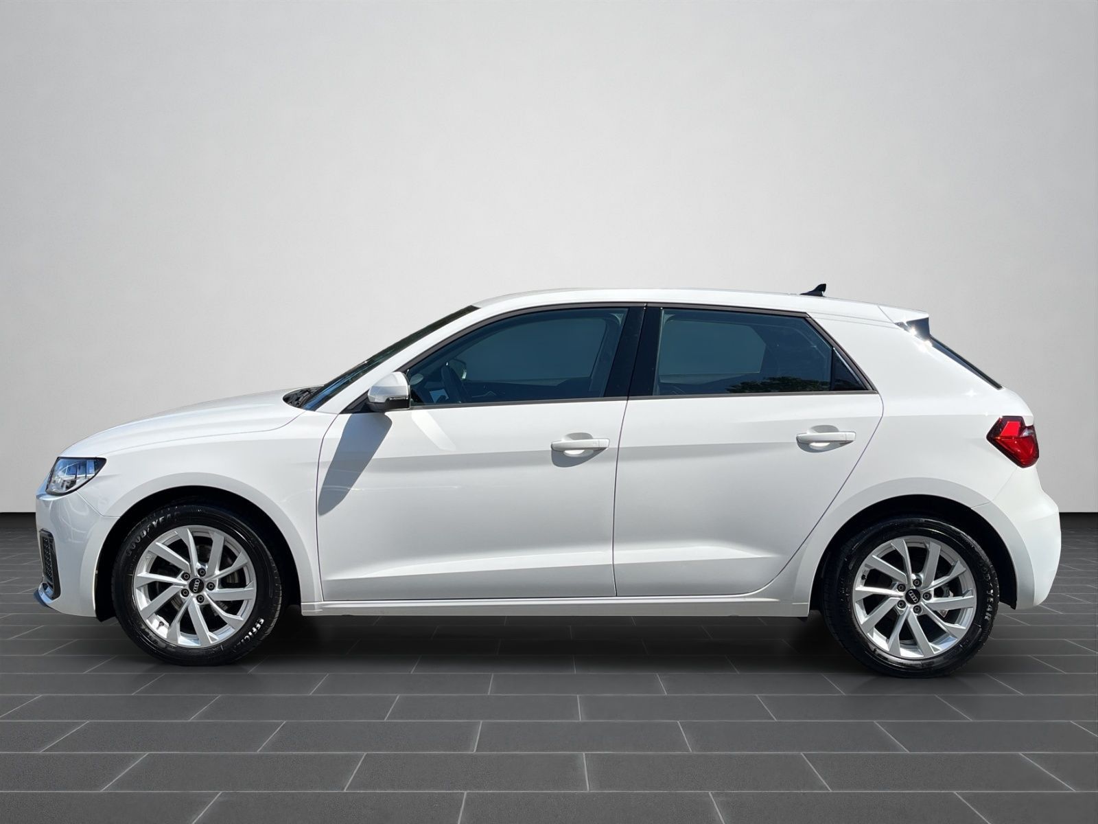 Audi A1 Sportback Advanced 30 TFSI - Samsaru's Car Outlet