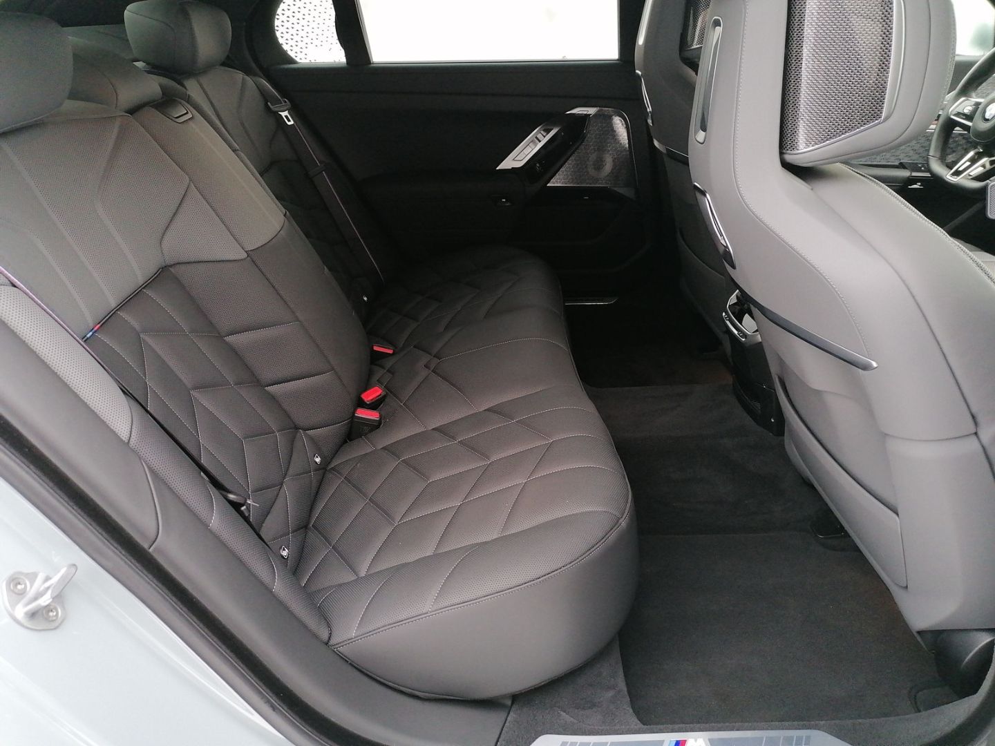 BMW 740 d xDrive M Sport DAProf PA-Prof B&W Standhzg
