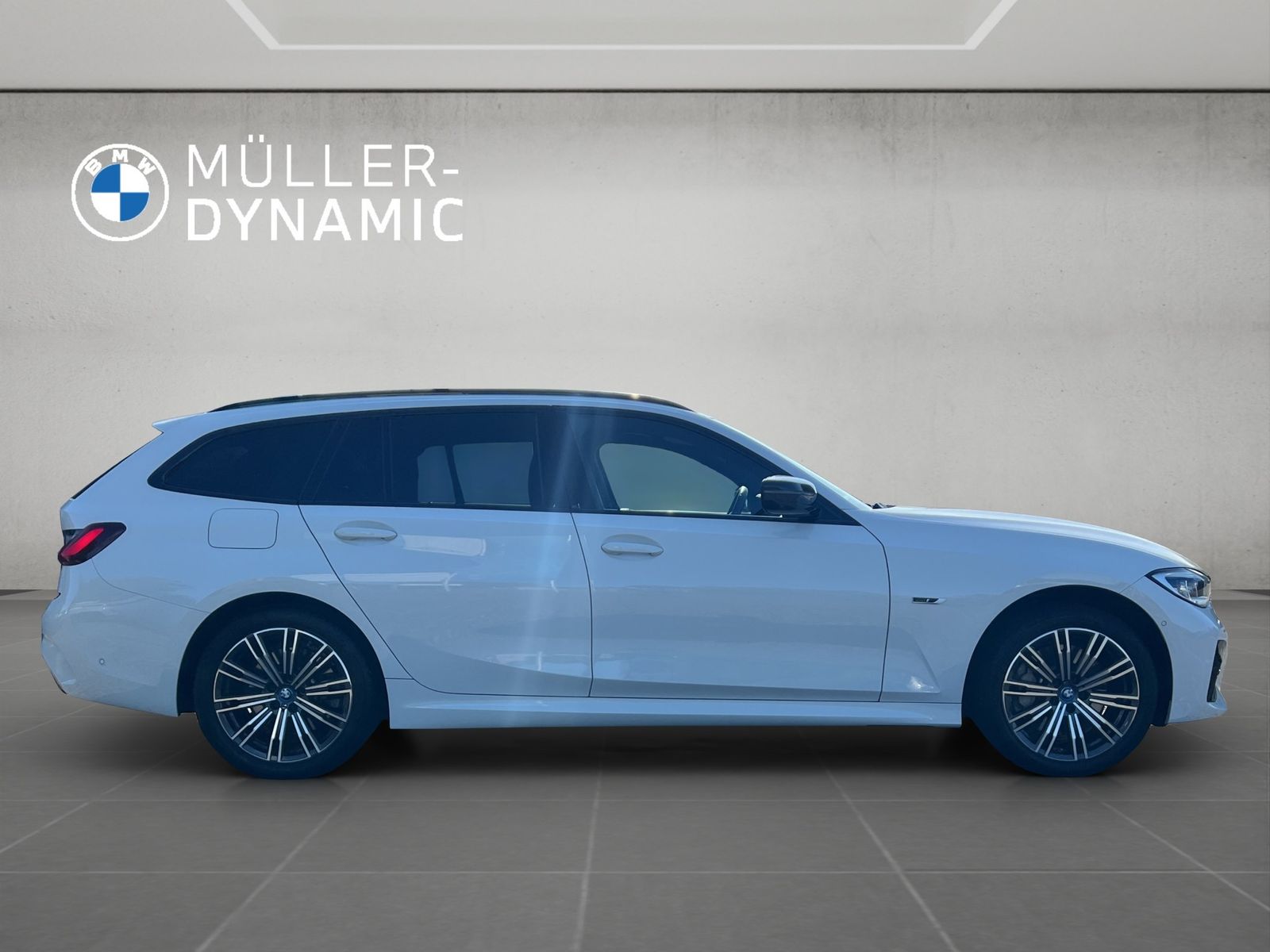 BMW 330e xDrive M Sport - Samsaru's Car Outlet