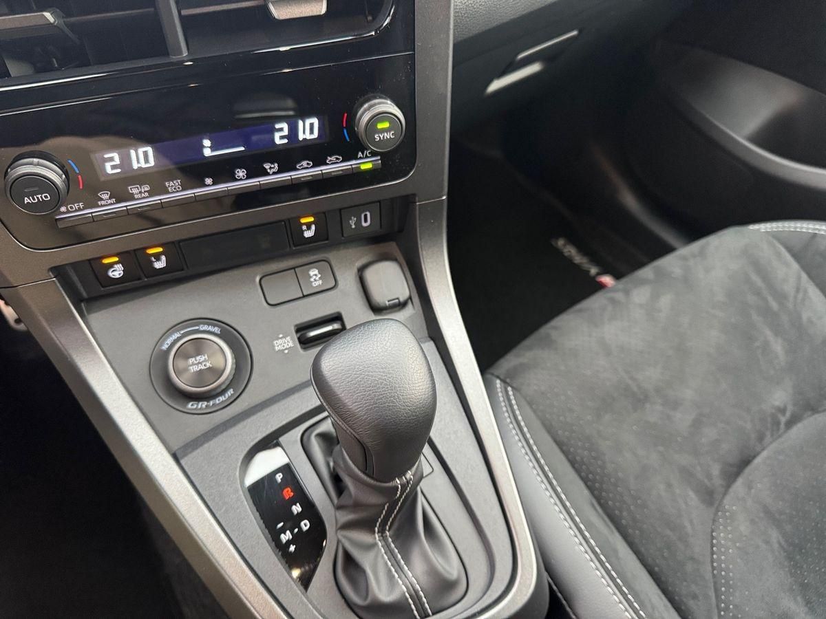 Toyota GR Yaris HighPerf 1.6l 4x4 Convenience 8-fach