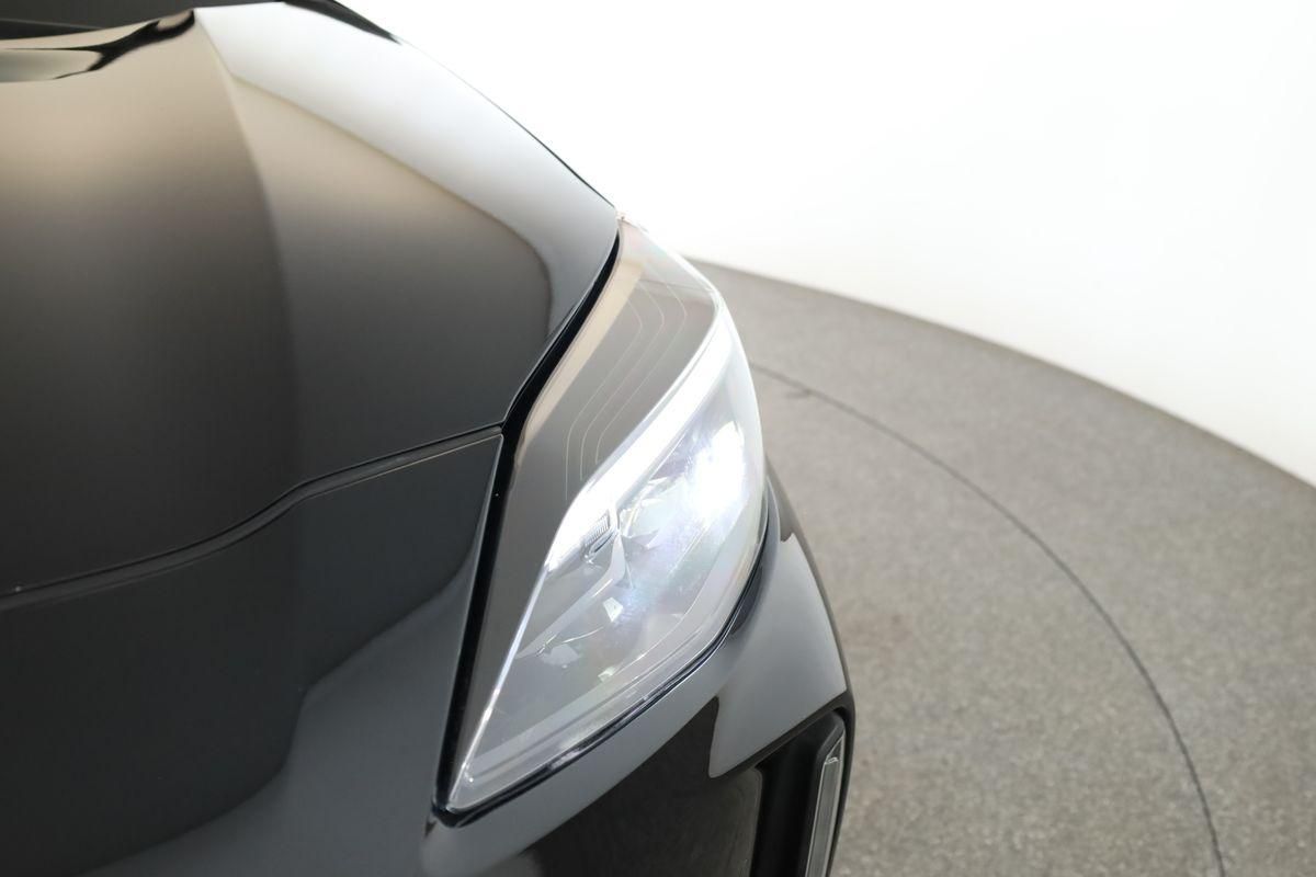 Toyota Yaris Cross CVT Team D LED Navi SHZ iACC Kam 17"