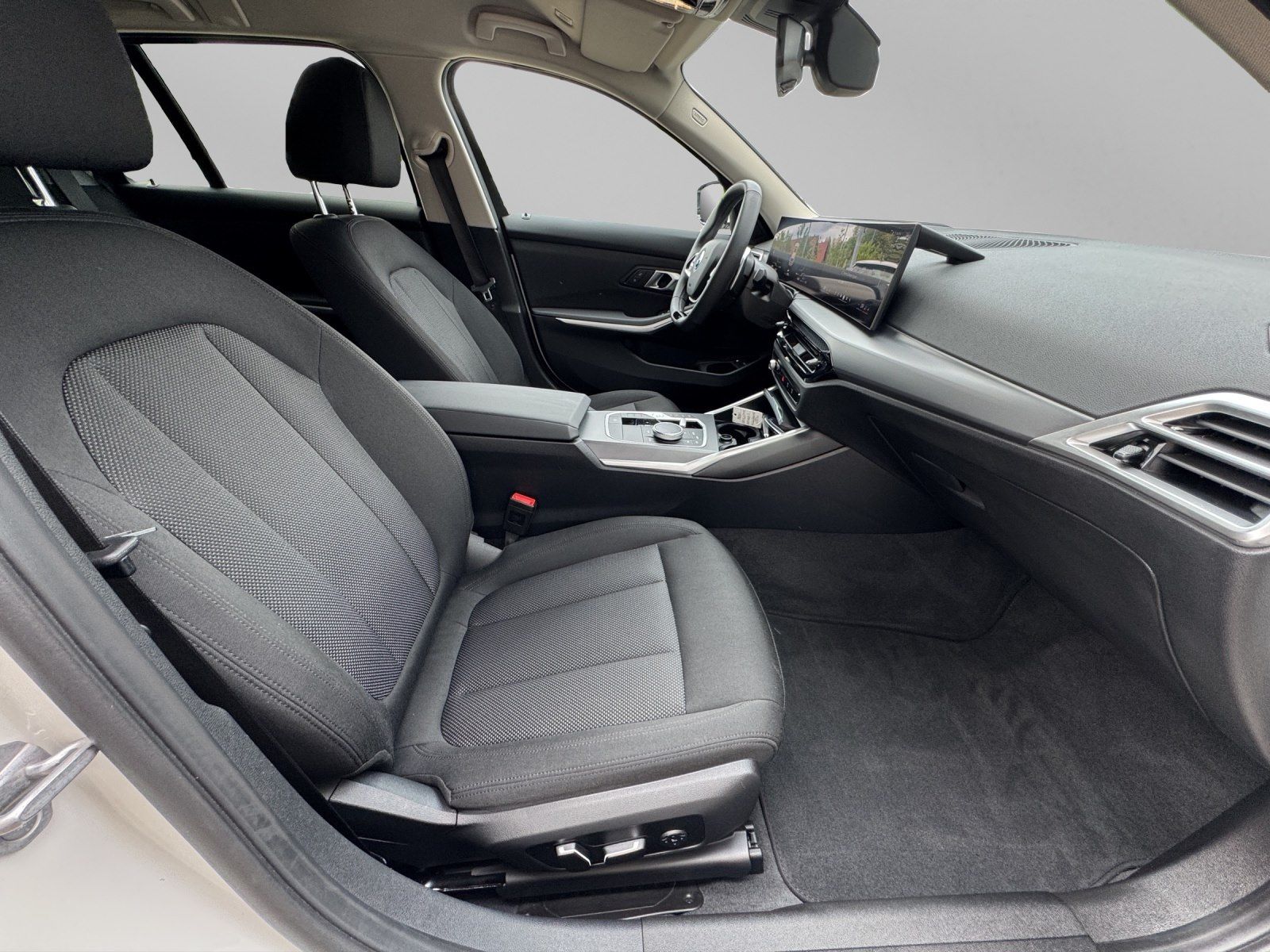 BMW 330e xDrive Touring 18" AHK ACC ab 379€ mtl. o.