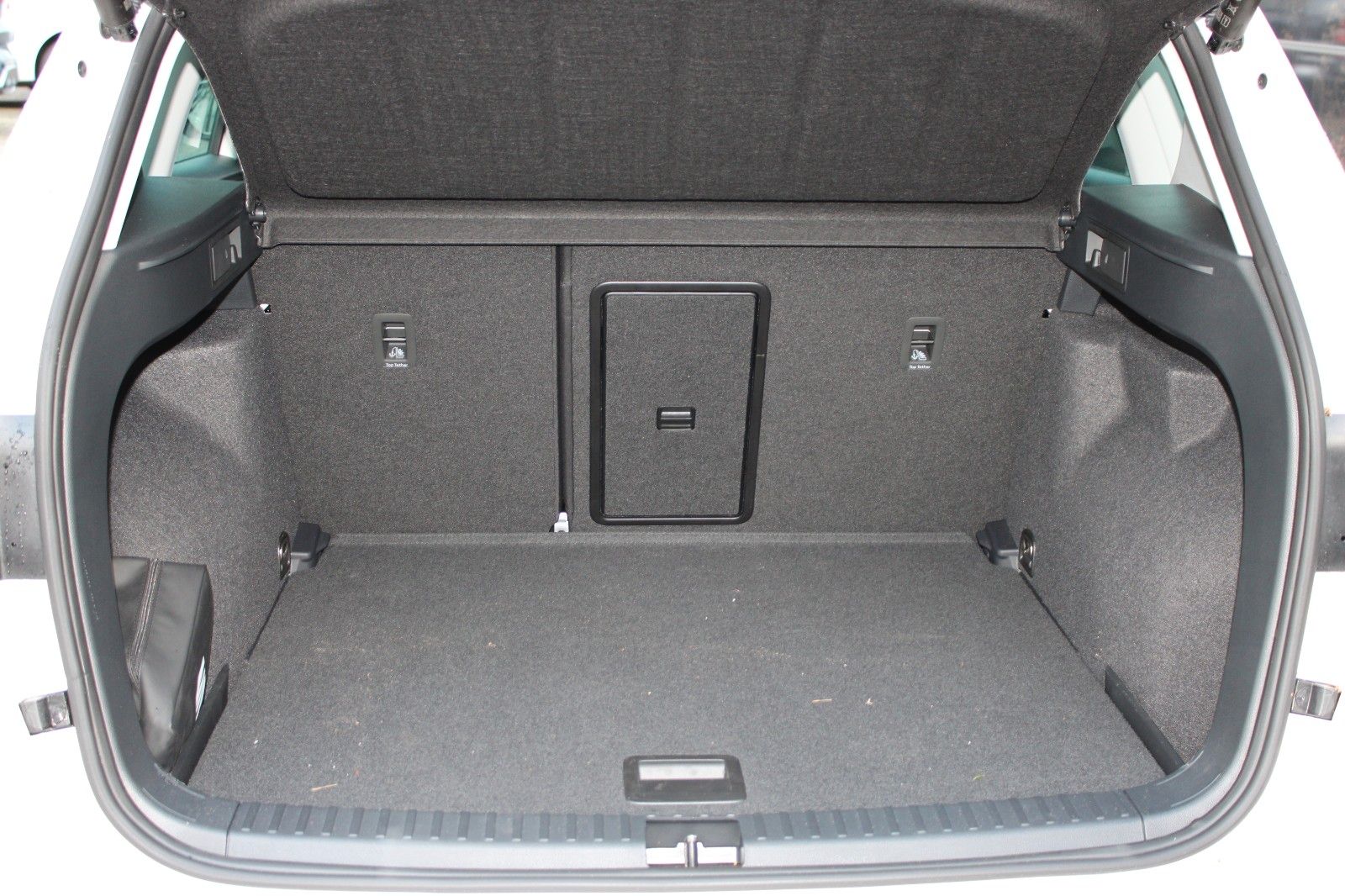 Seat Ateca Style 1.5 TSI DSG+360°+KESSY+ACC+AHK+NAVI+