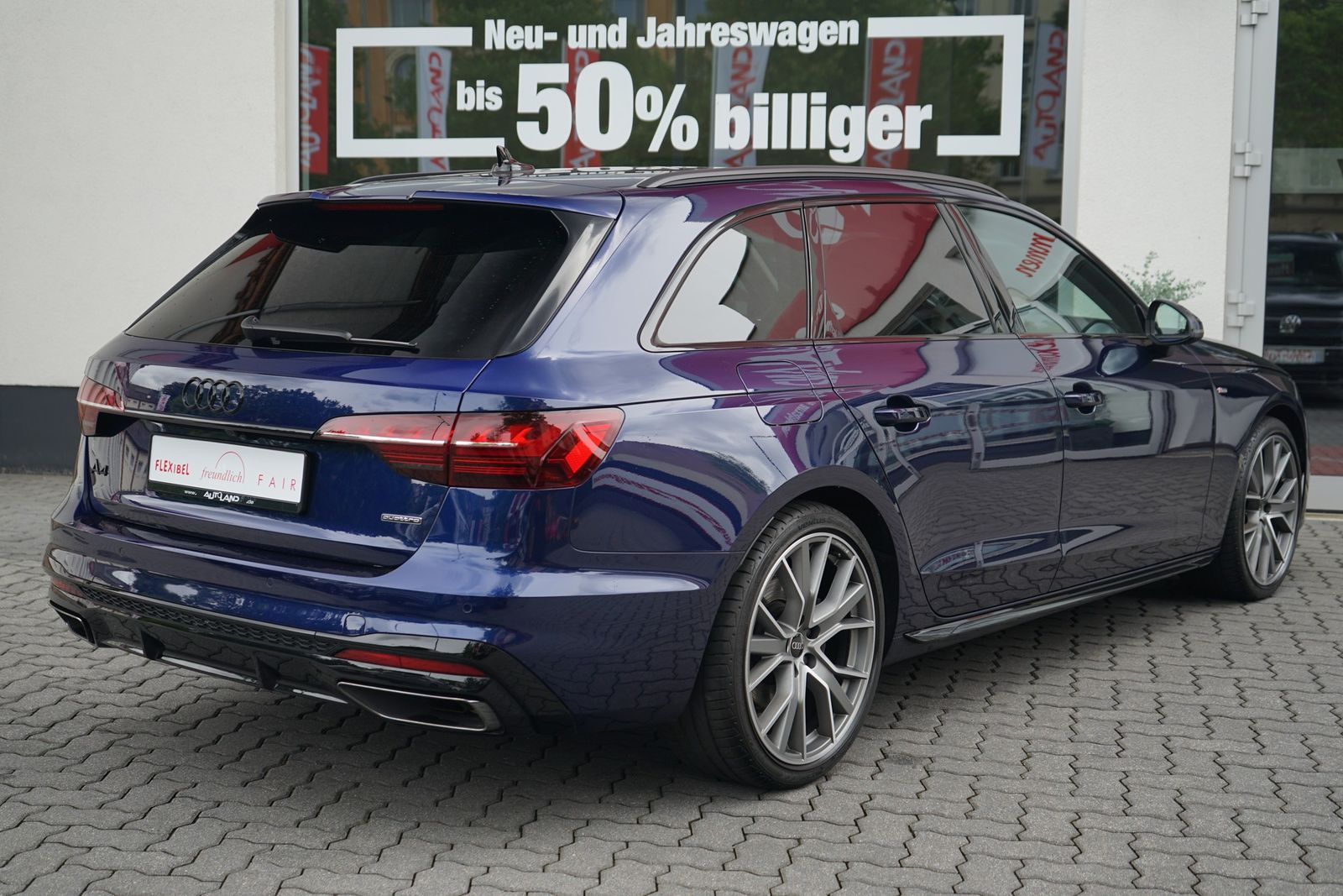 Audi A4 Avant 40 quattro S-Line - Samsaru's Car Outlet