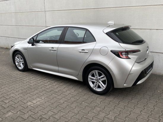 Toyota Corolla 1.8 Hybrid e-CVT Dynamic Plus - Samsaru's Car Outlet