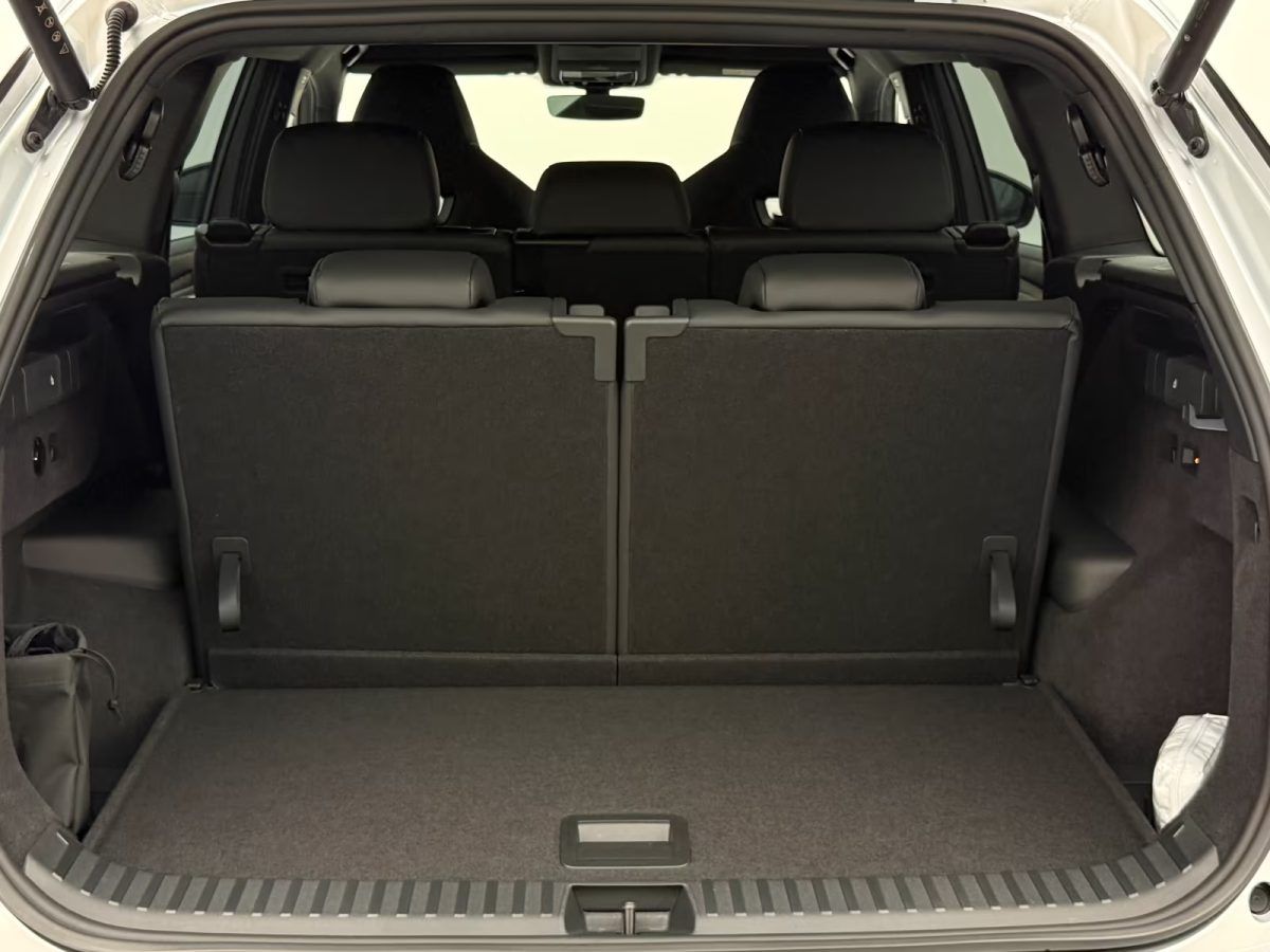 Skoda Kodiaq 2.0 TDI 4x4 Sportline +STDHZ+360+20"+AHK+