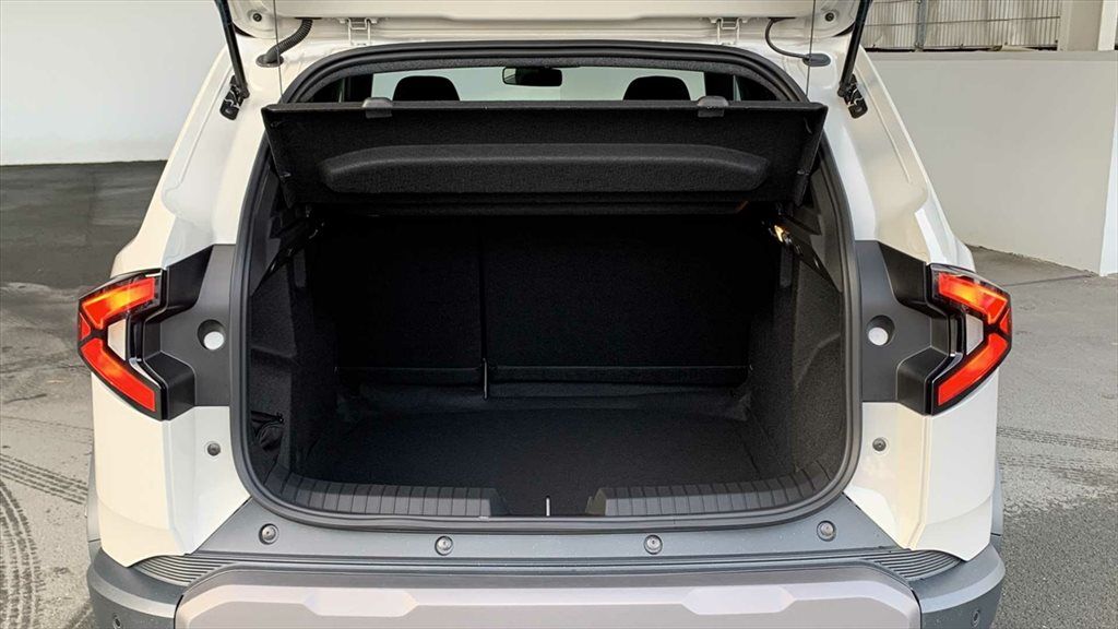 Dacia Duster III 1,6 Hybrid 140 Extreme - Samsaru's Car Outlet