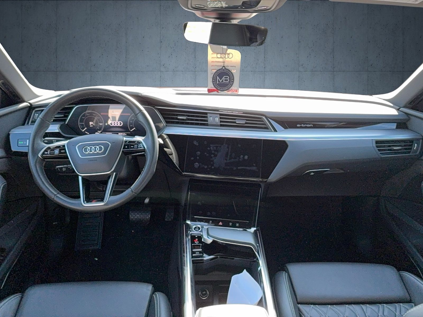 Audi e-tron Sportback S line 55 qu. N-Sicht HUD 21