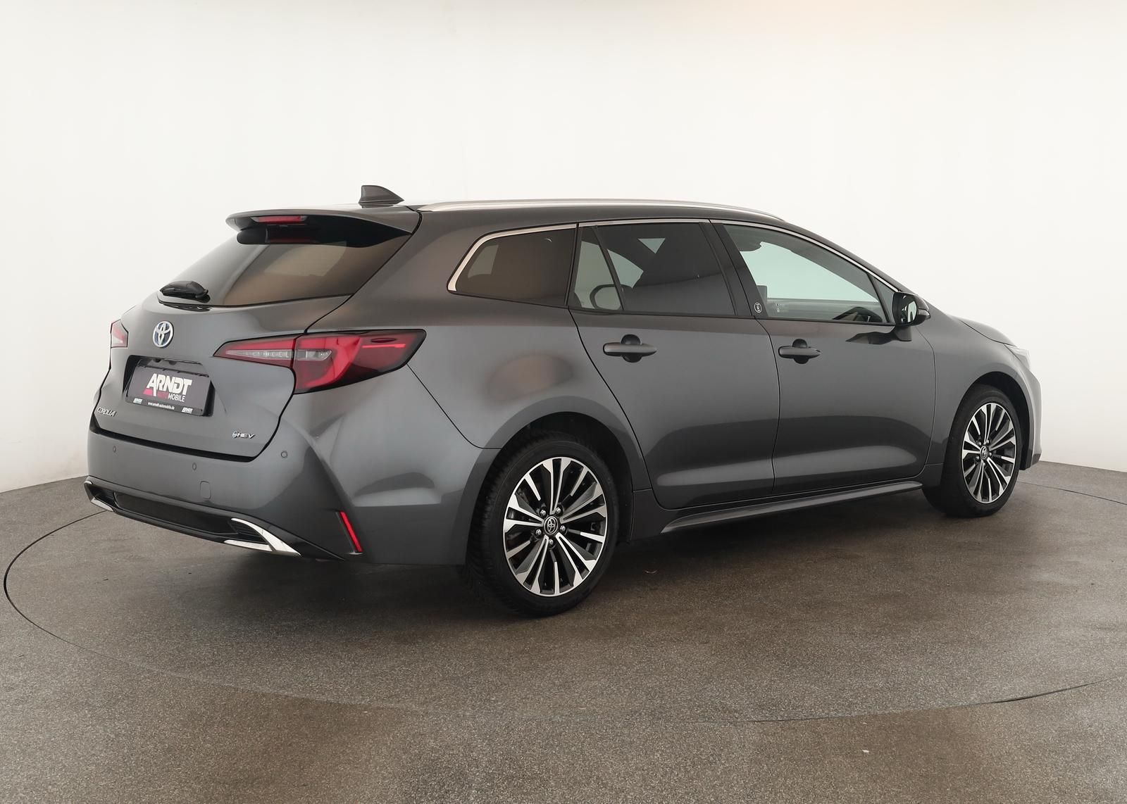 Toyota Corolla Touring Sports 1.8 CVT Team D Navi Kam