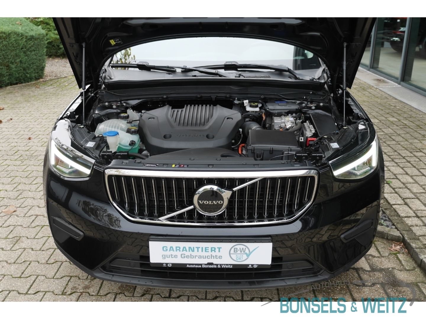 Volvo XC40 Essential Recharge Plug-In Hybrid 2WD Twin