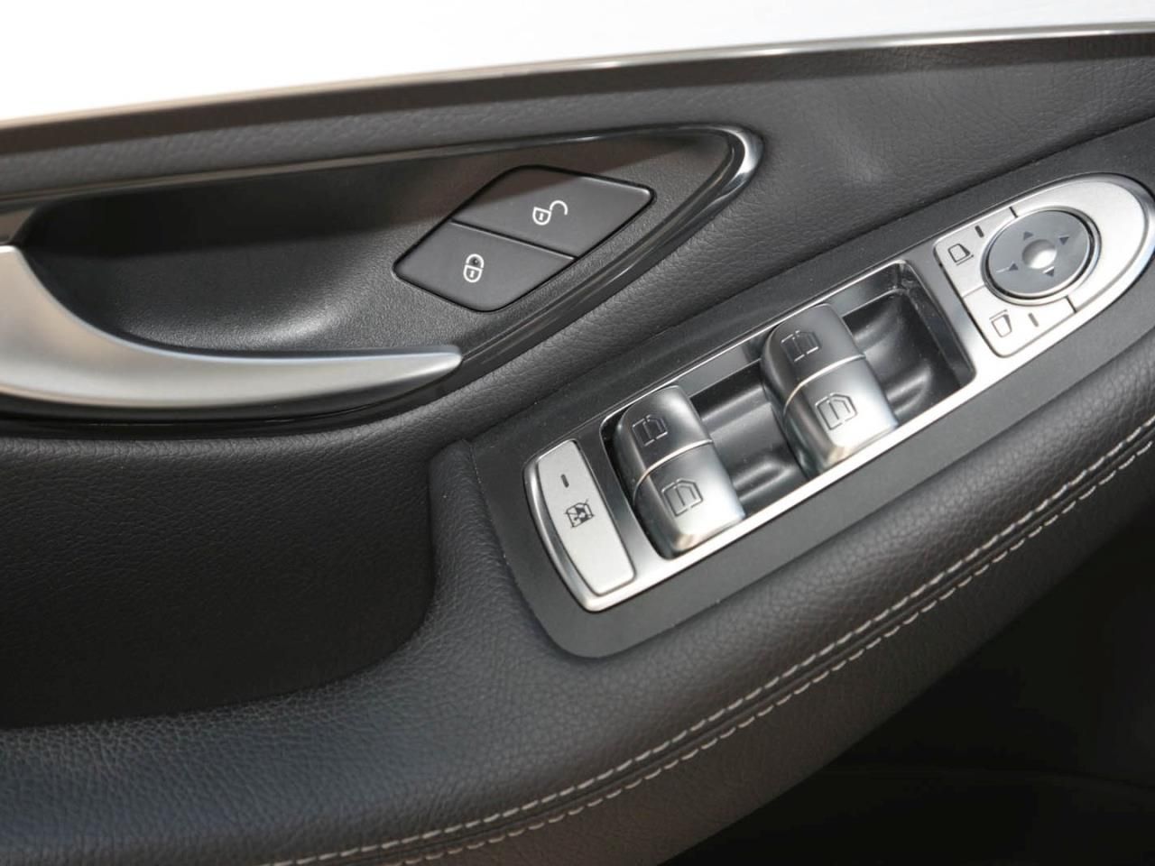 Mercedes-Benz GLC 300 de 4M AMG - Samsaru's Car Outlet