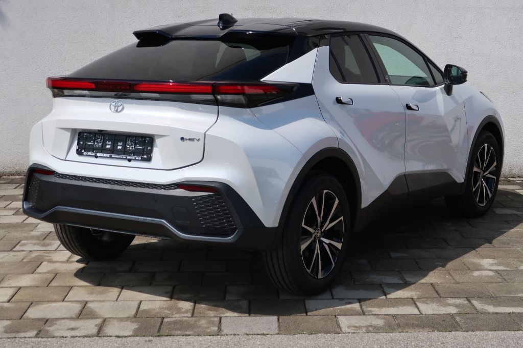 Toyota C-HR 1.8 Hybrid - Samsaru's Car Outlet