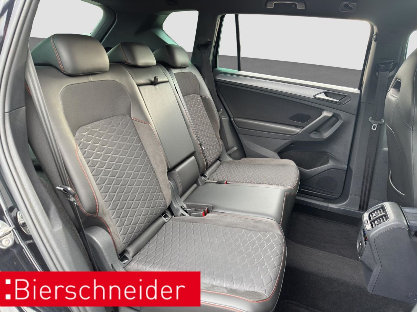Seat Tarraco 2.0 TDI DSG AB282EUR FR AHK NAVI REAR SH
