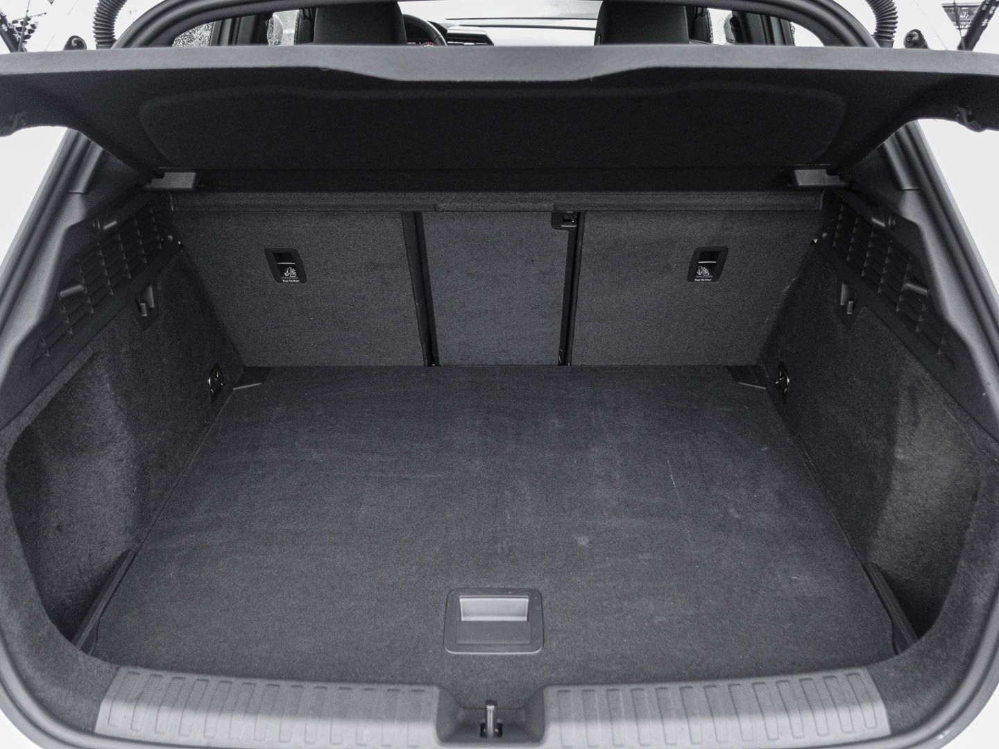 Audi A3 Sportback 30 TFSI S tronic Advanced (AHK)