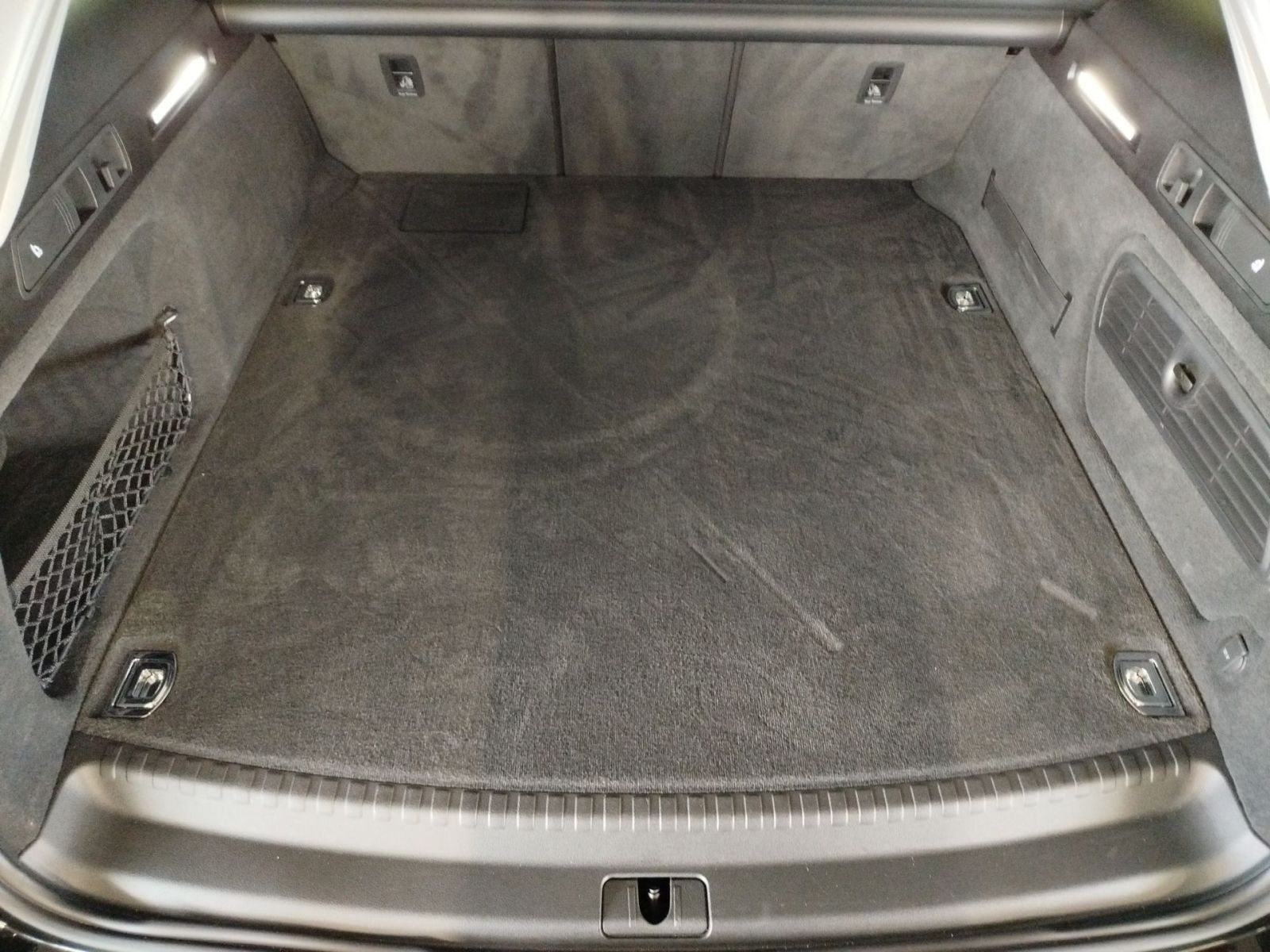 Audi A6 Avant 50 TFSI e quattro S tronic - Samsaru's Car Outlet