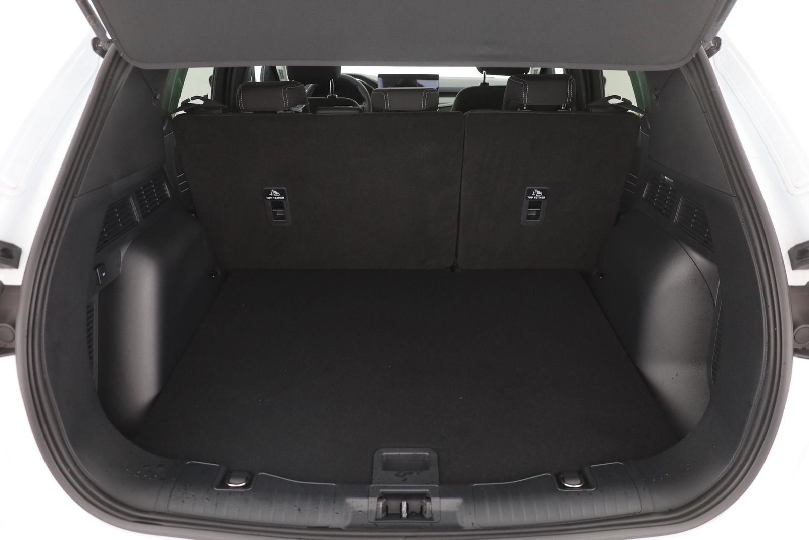 Ford Kuga 1.5 EB Titanium Aut. - Samsaru's Car Outlet