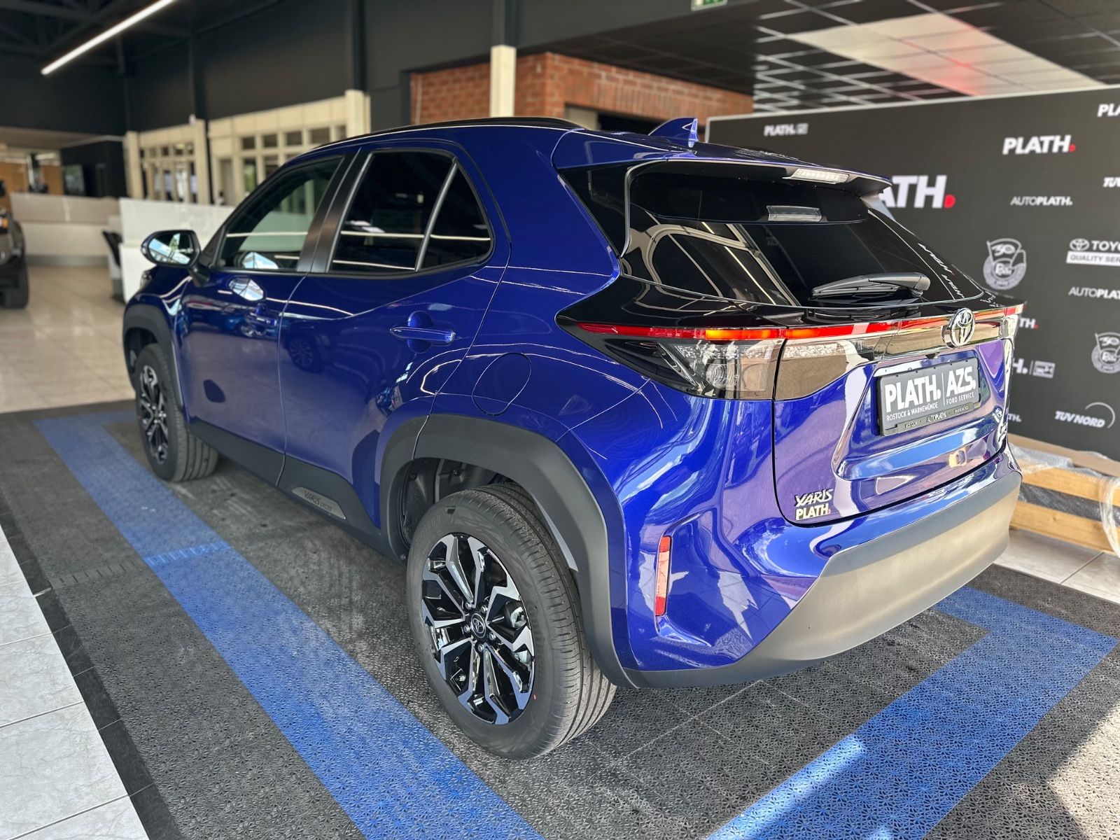 Toyota Yaris Cross 1,5-l-VVT-iE Allrad *SOFORT*