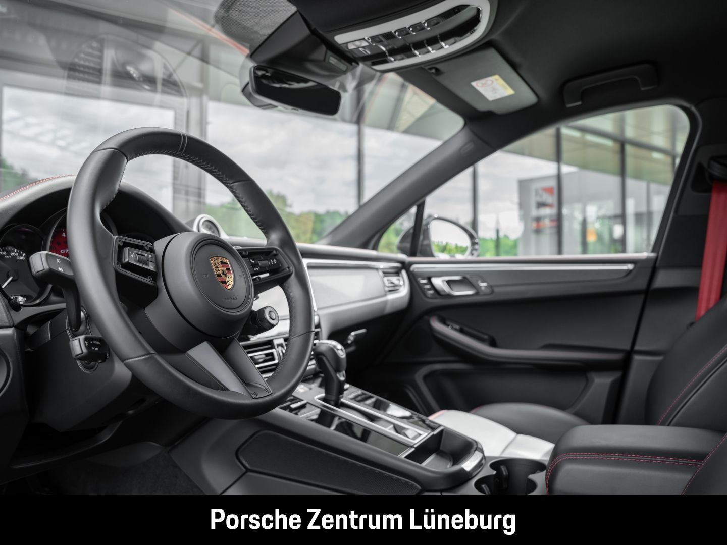 Porsche Macan GTS - Samsaru's Car Outlet