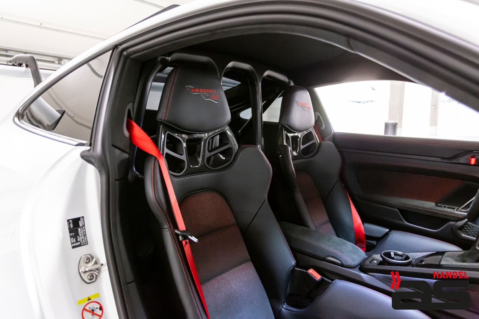 Porsche 911 992 GT3 RS - Samsaru's Car Outlet