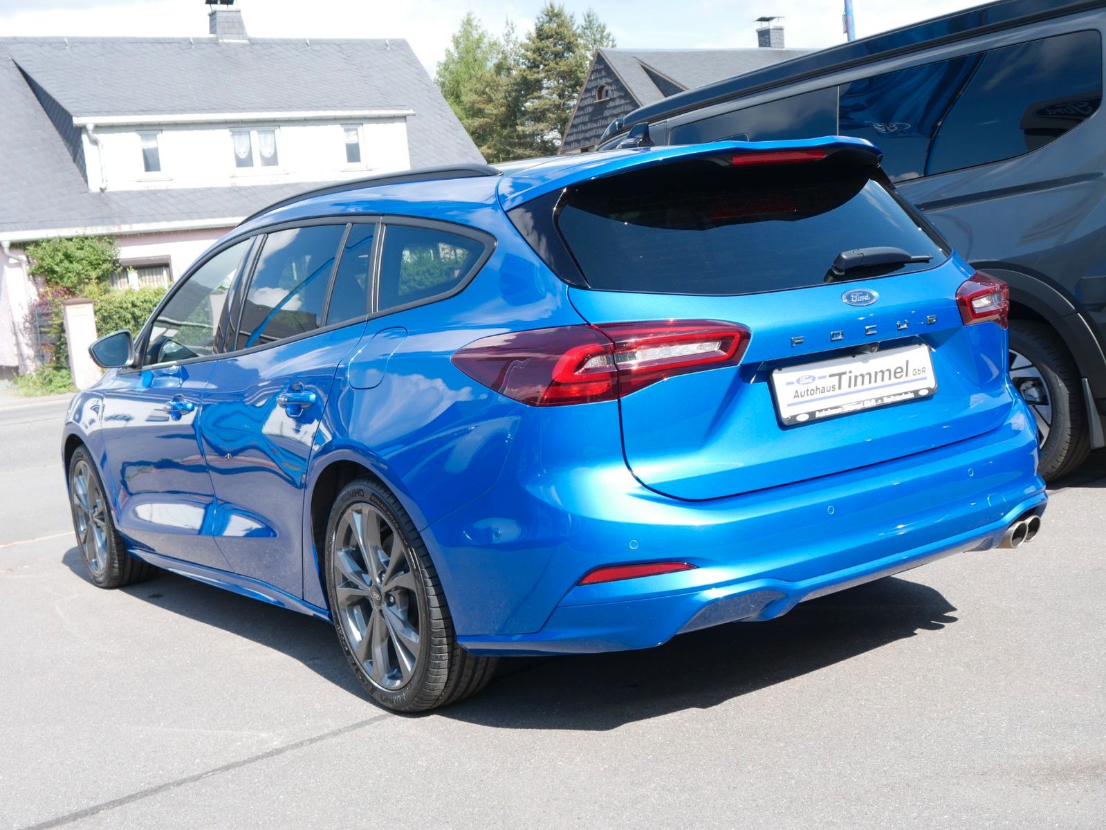 Ford Focus Turnier ST-Line X Autom Matrix Panorama