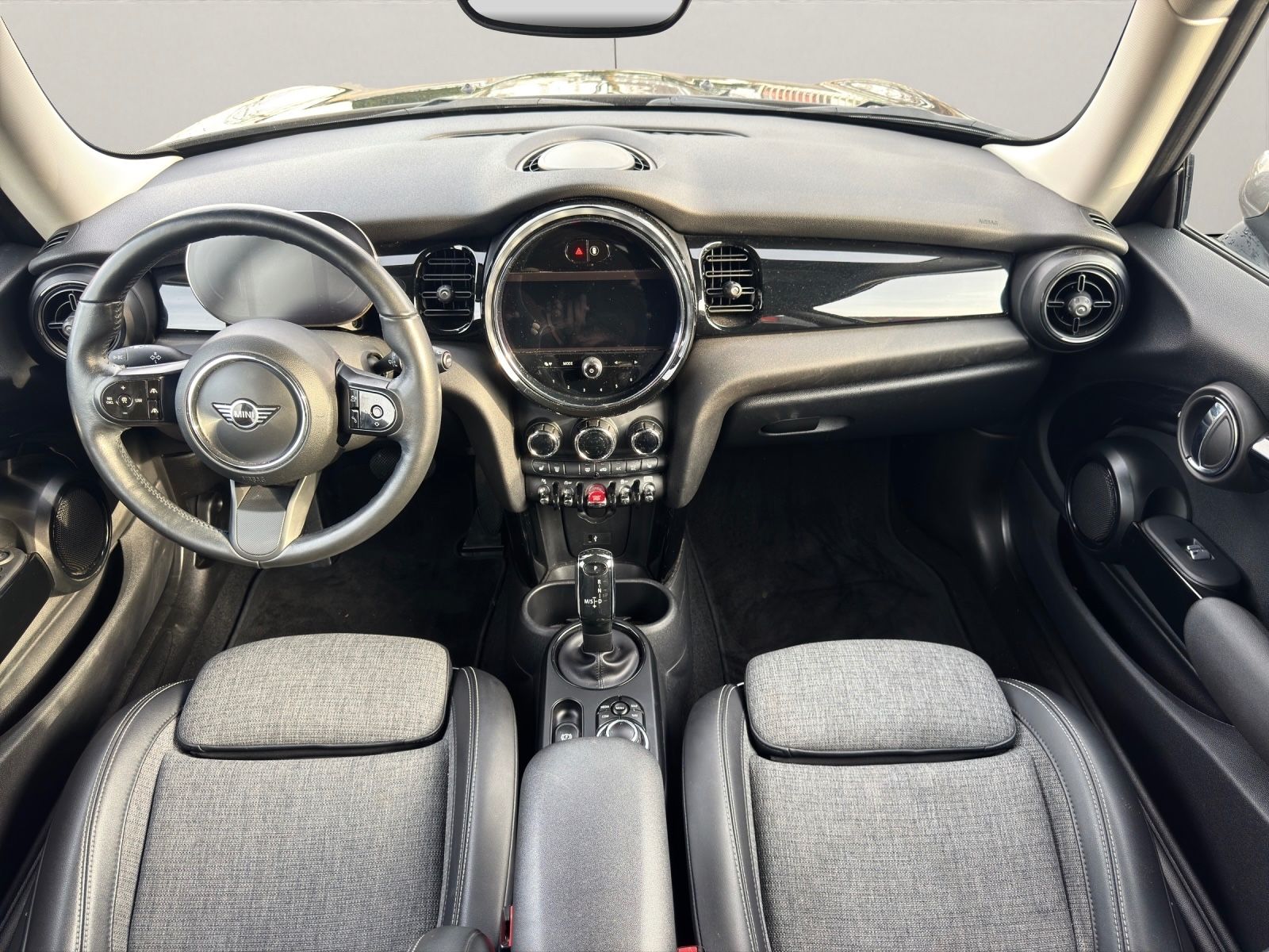 MINI COOPER AUTOMATIK - Samsaru's Car Outlet