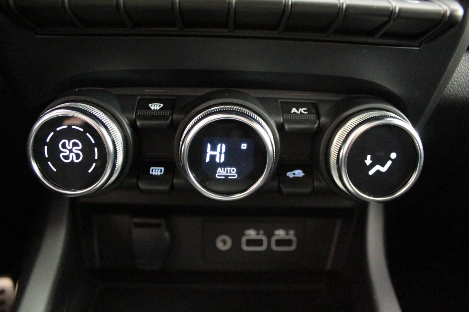 Renault Arkana Mild Hybrid - Samsaru's Car Outlet