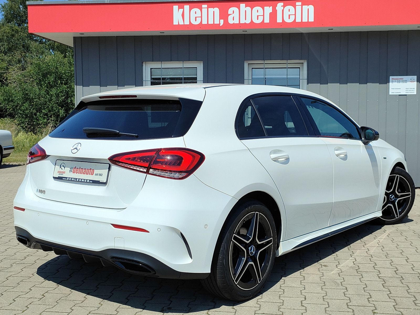 Mercedes-Benz A 180 DCT Edition AMG Line - Samsaru's Car Outlet