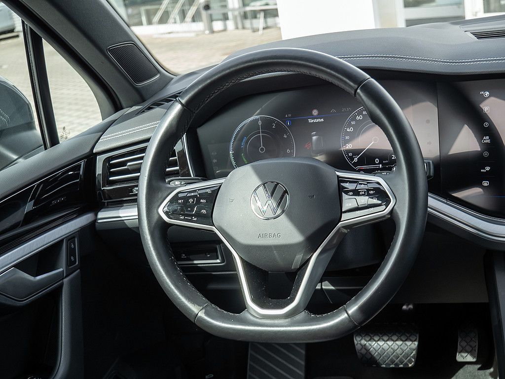 Volkswagen Touareg 3.0 V6 TSI eHybrid Elegance 4Motion PANO
