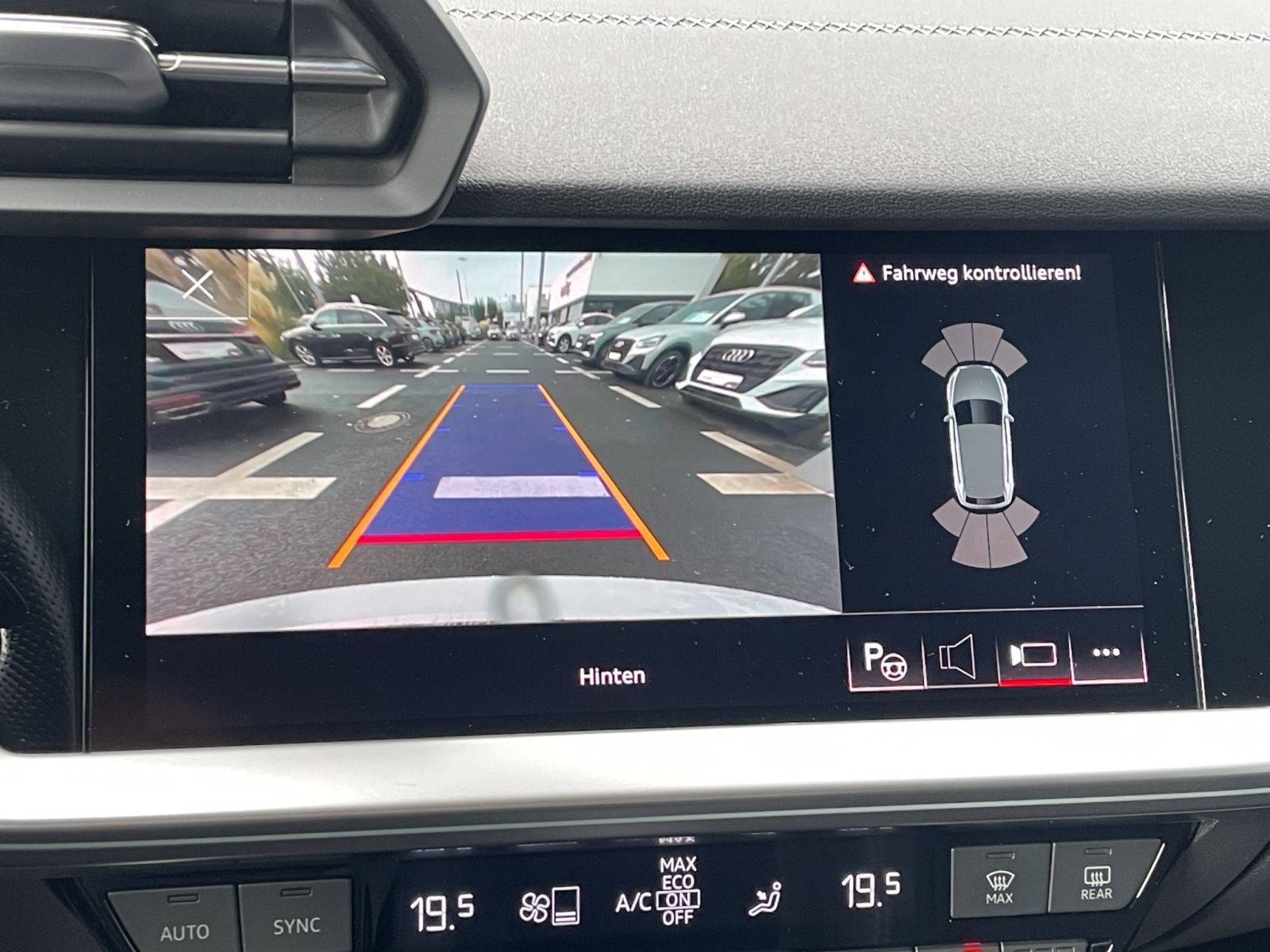 Audi A3 SB 45 TFSI e S line LED Navi Kamera Leder