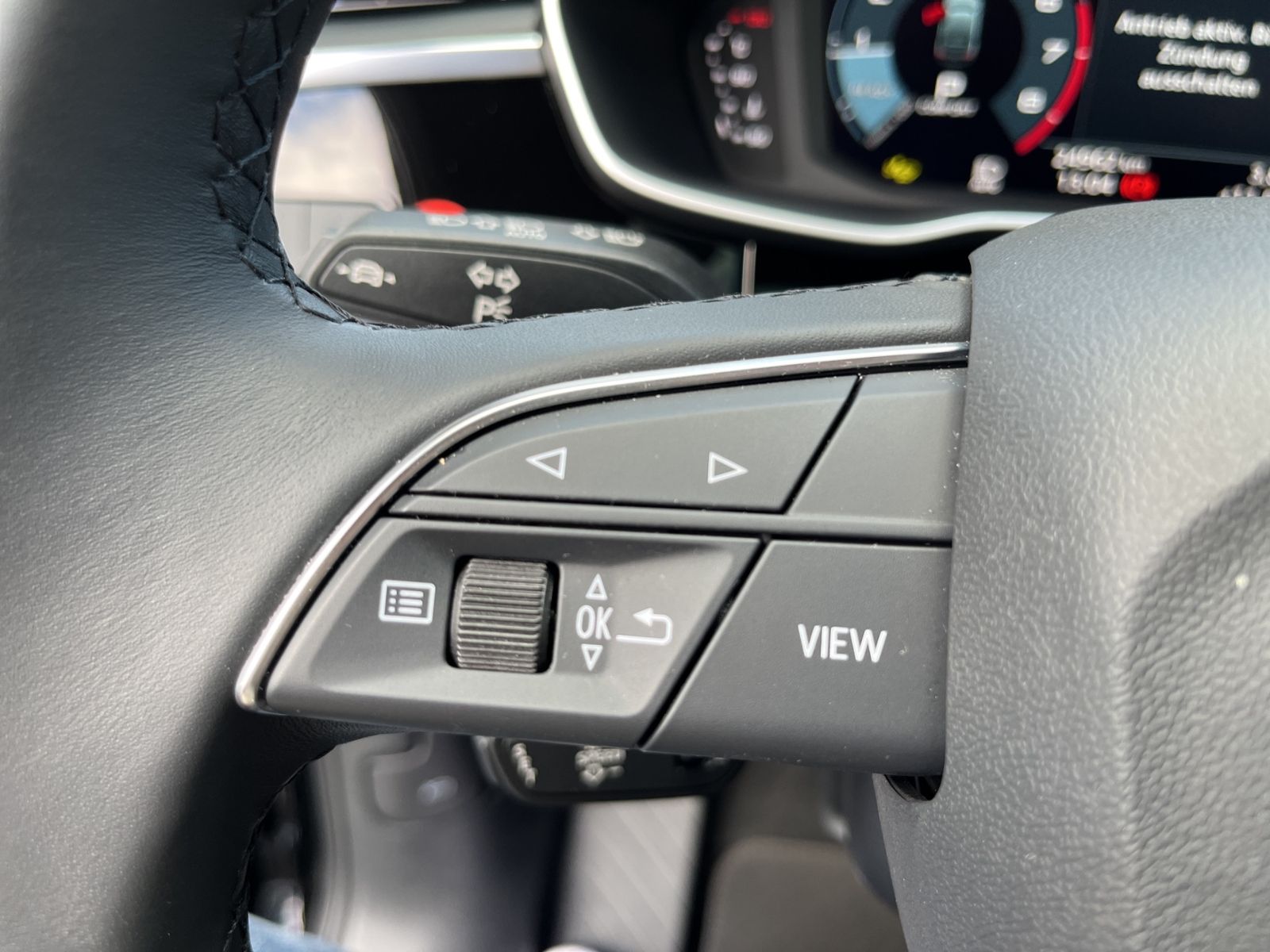 Audi Q3 Sportback 40 TFSI quattro S line - Samsaru's Car Outlet