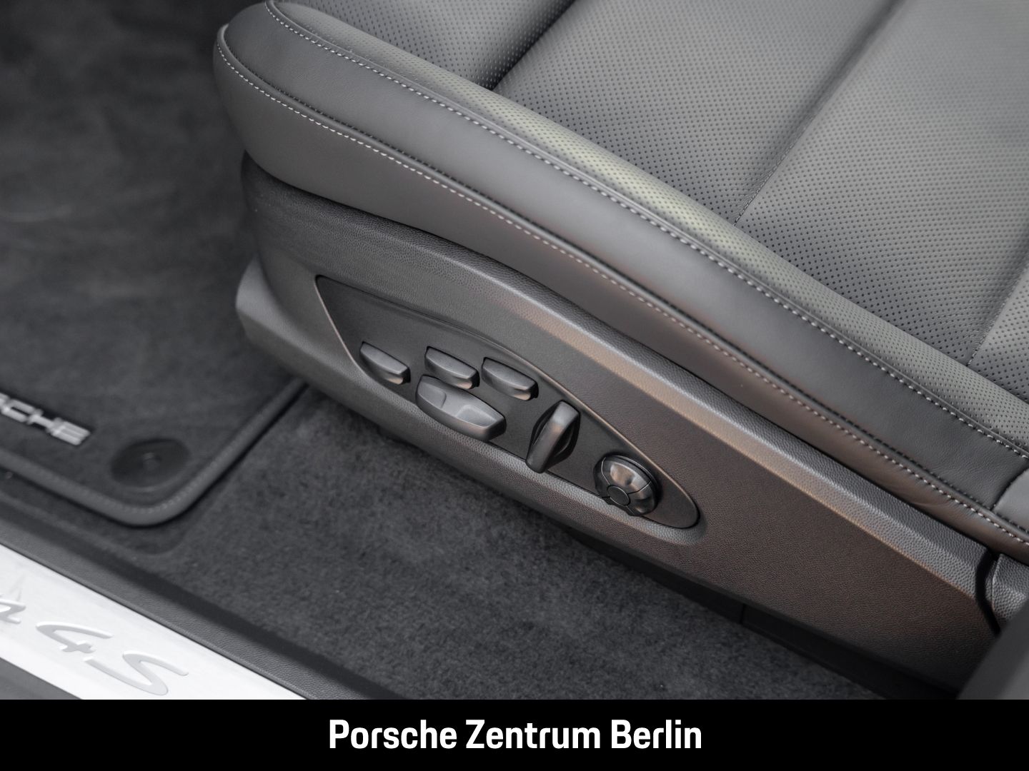 Porsche Macan 4S BOSE Luftfederung Panorama InnoDrive