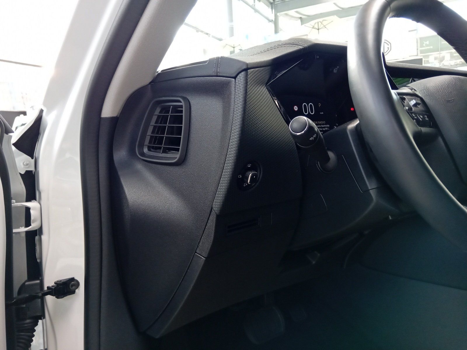DS Automobiles DS4 1.2 PureTech 130 S&S Rivoli SHZ+2xKlima+PDC