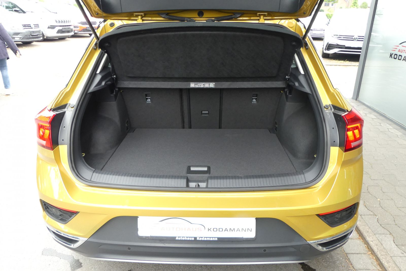 Volkswagen T-Roc United 1.5TSI - Samsaru's Car Outlet