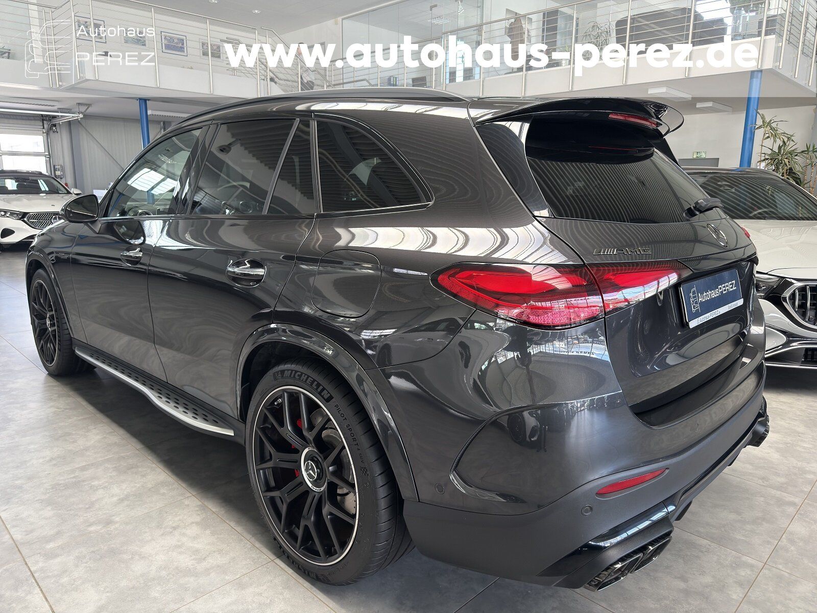 Mercedes-Benz GLC 63 AMG S E PERFORM 4M PREMIUM+ AHK- PANORAMA