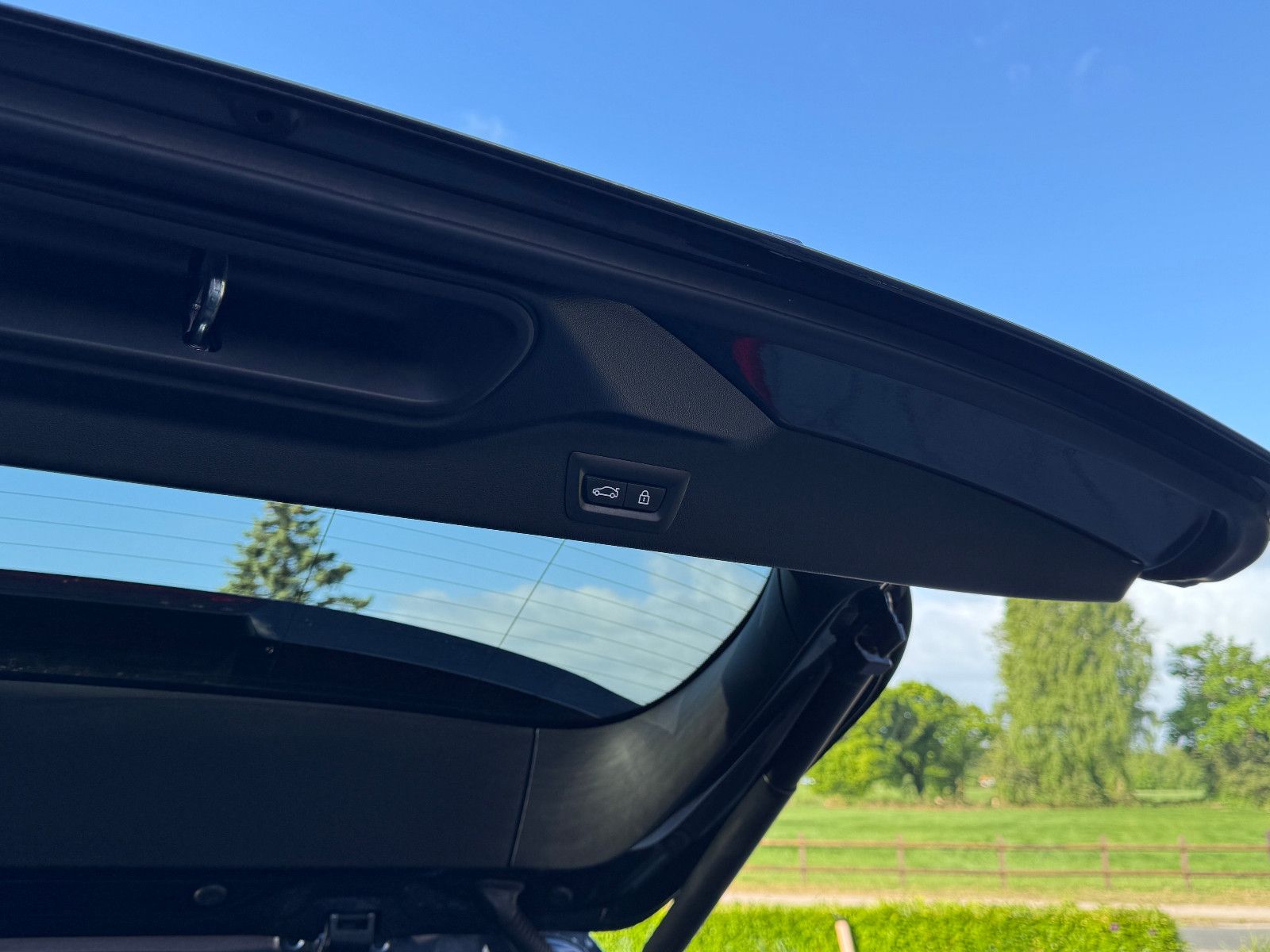 BMW X5 xDrive45e M-SPORT,AHK,PANO,NIGHTVI,DAP,P+,B&W