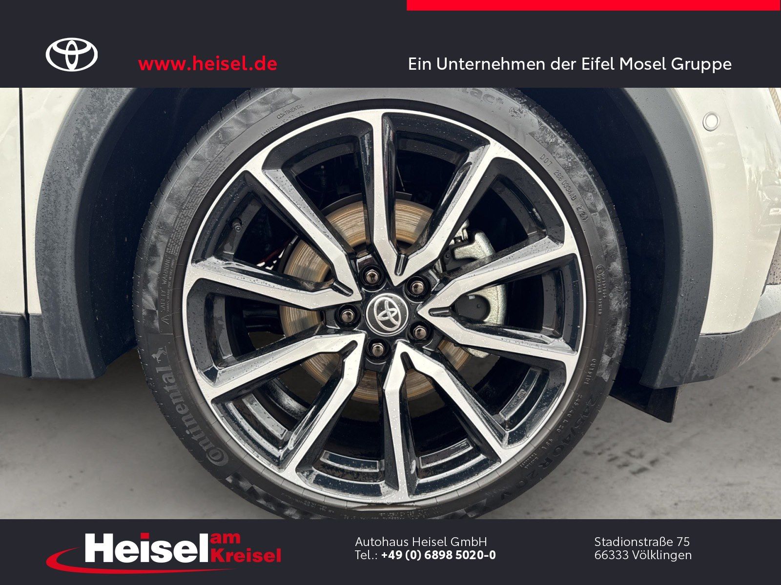 Toyota C-HR Plug-In Hybrid FWD GR Sport Premiere--Stand