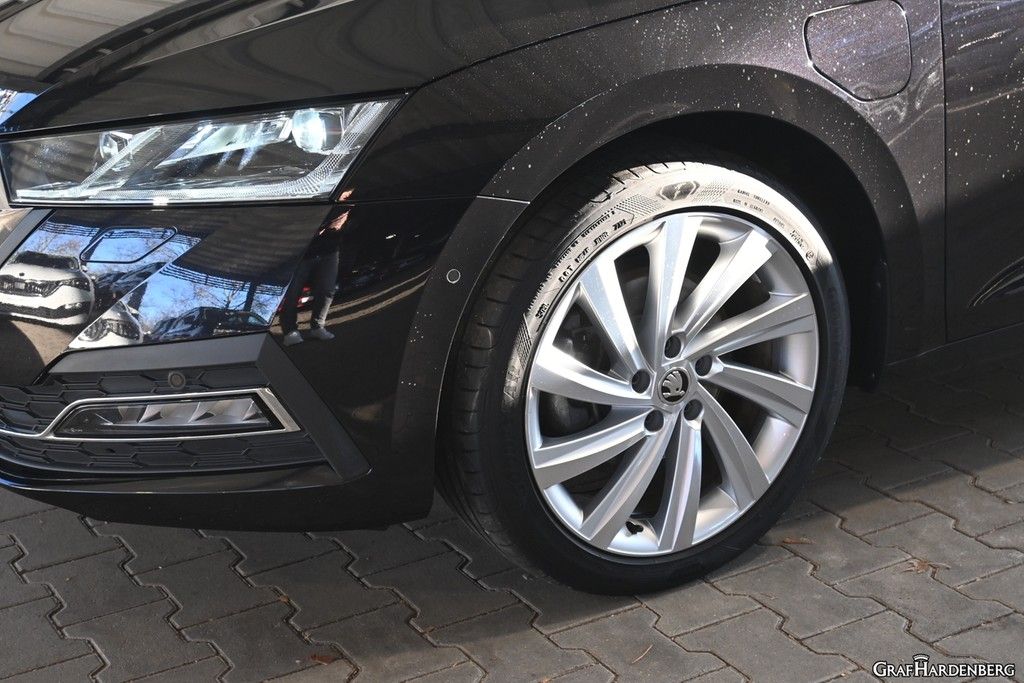 Skoda Octavia Combi 1.4 TSI iV Style iV - Samsaru's Car Outlet