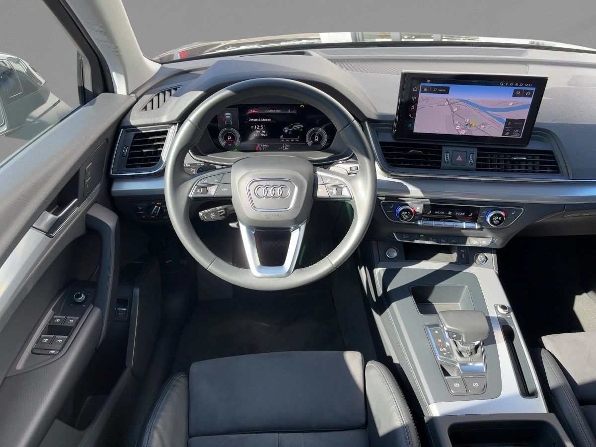 Audi Q5 TFSIe S line 55 quattro S tronic AHZV Head-up