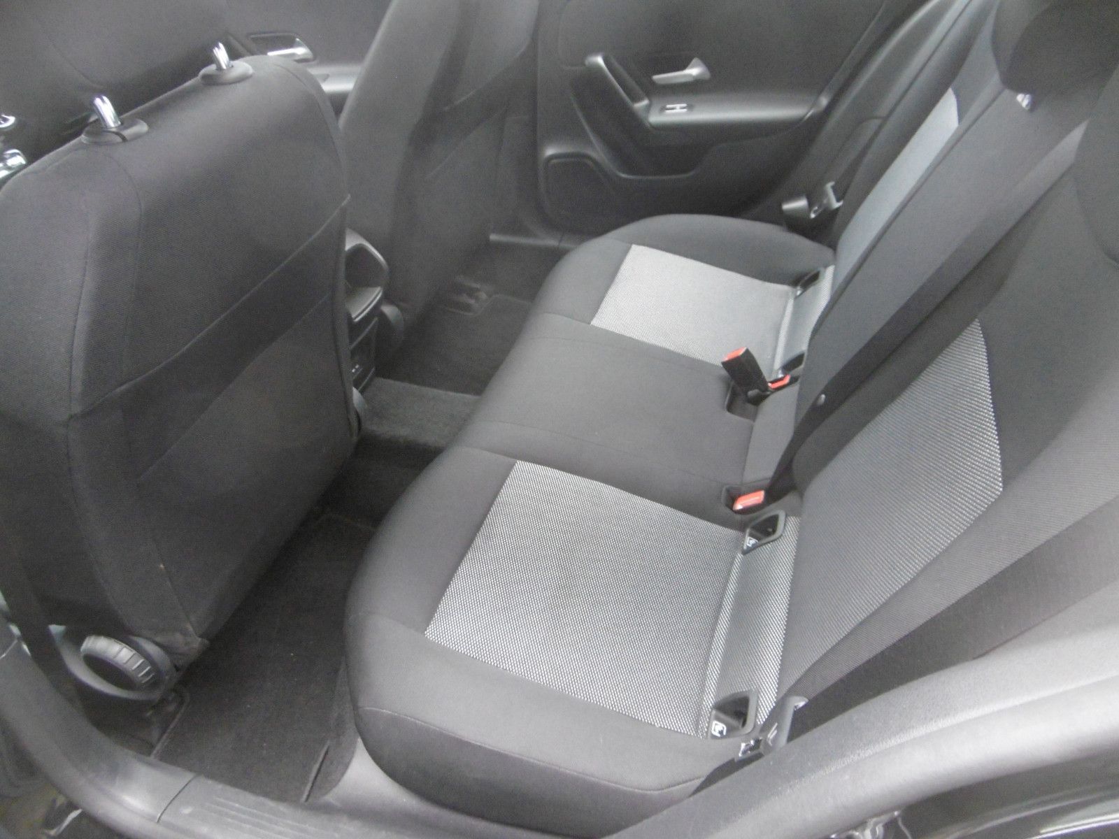 Mercedes-Benz A 180 A -Klasse - Samsaru's Car Outlet