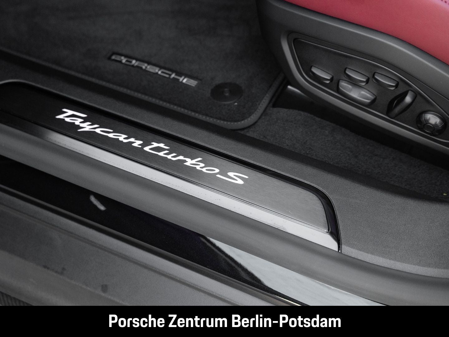 Porsche Taycan Turbo S BOSE Sport-Chrono Paket LED-Matri