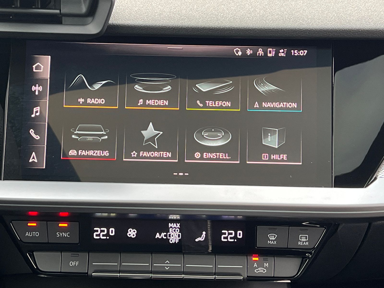 Audi A3 Lim. 3X S-LINE BLACK EDITION PANO HUD CARBON