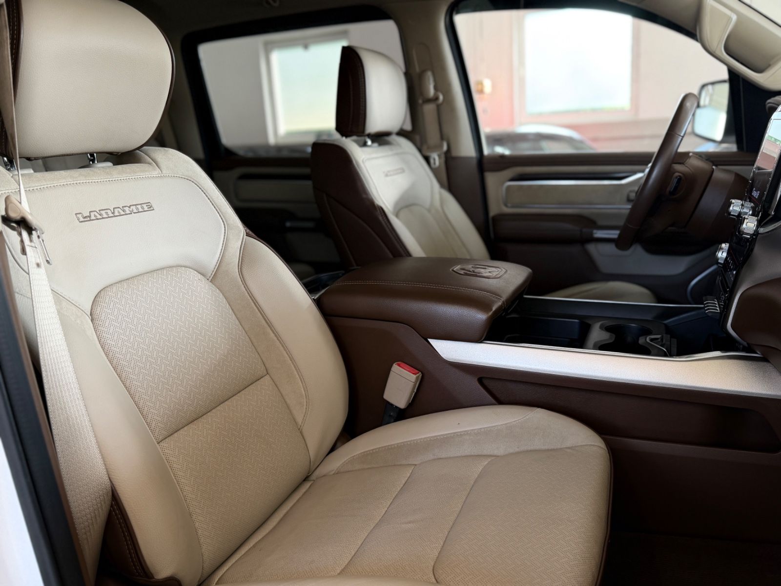 Dodge RAM/LIMITED/BIG SCREEN/