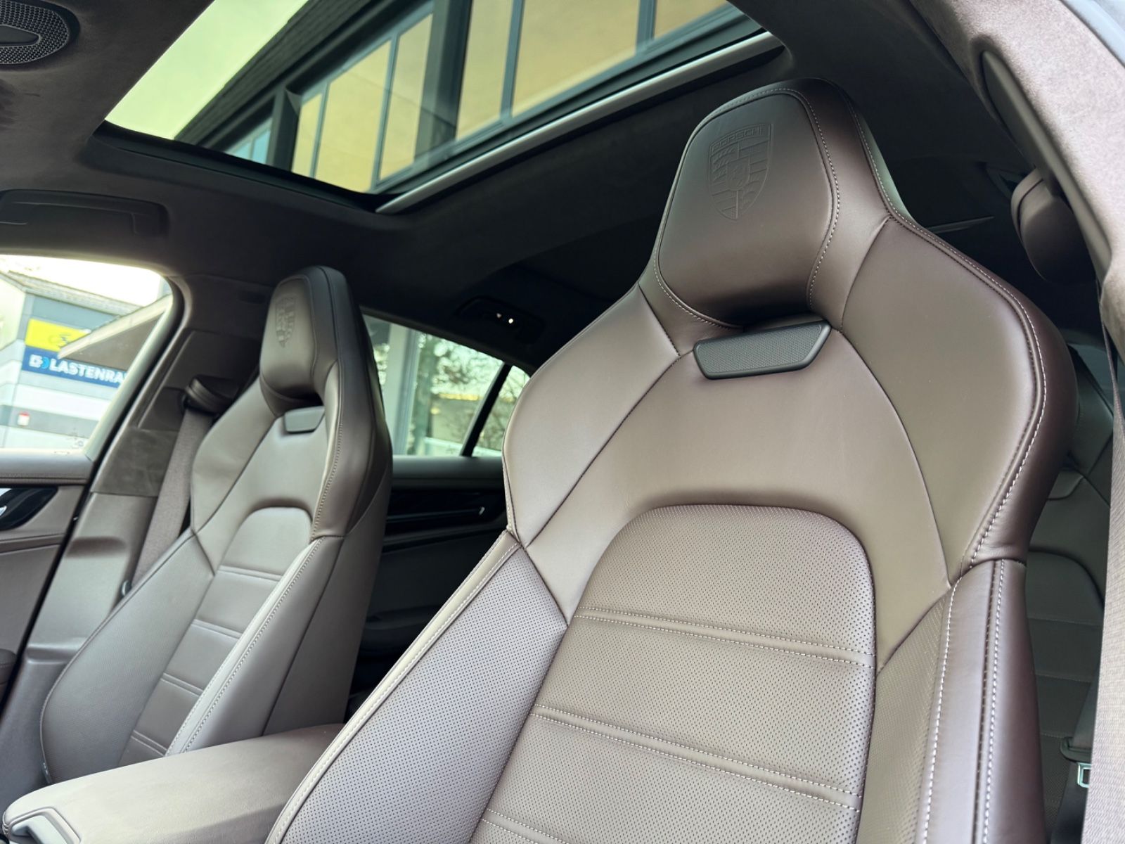 Porsche 4E-HYBRID|-7% LP|ACTIVE RIDE|SPORTABGAS|CARBON|