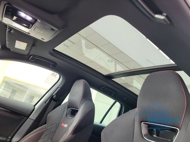 Skoda Octavia Combi RS 2.0 TSi - Samsaru's Car Outlet