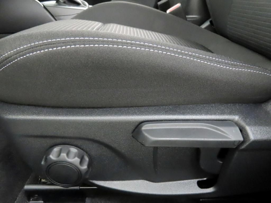 Ford Focus 1.0 M-Hybrid Aut Titanium iACC+LED+Kam+SHZ