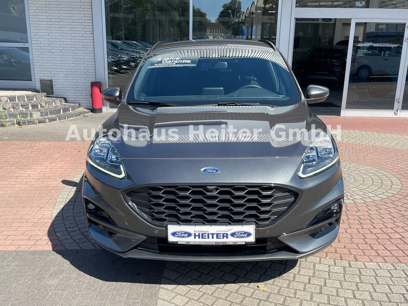 Ford Kuga PHEV ST-Line X - Samsaru's Car Outlet