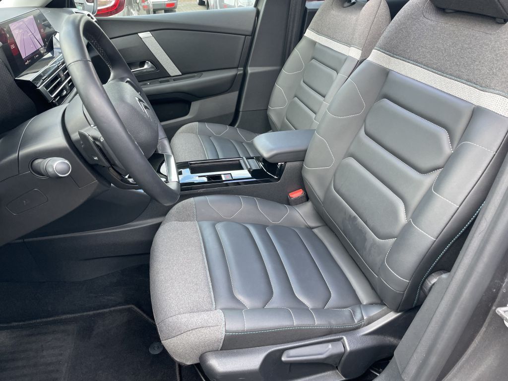 Citroën C4 BlueHDi 130 Stop&Start EAT8 SHINE