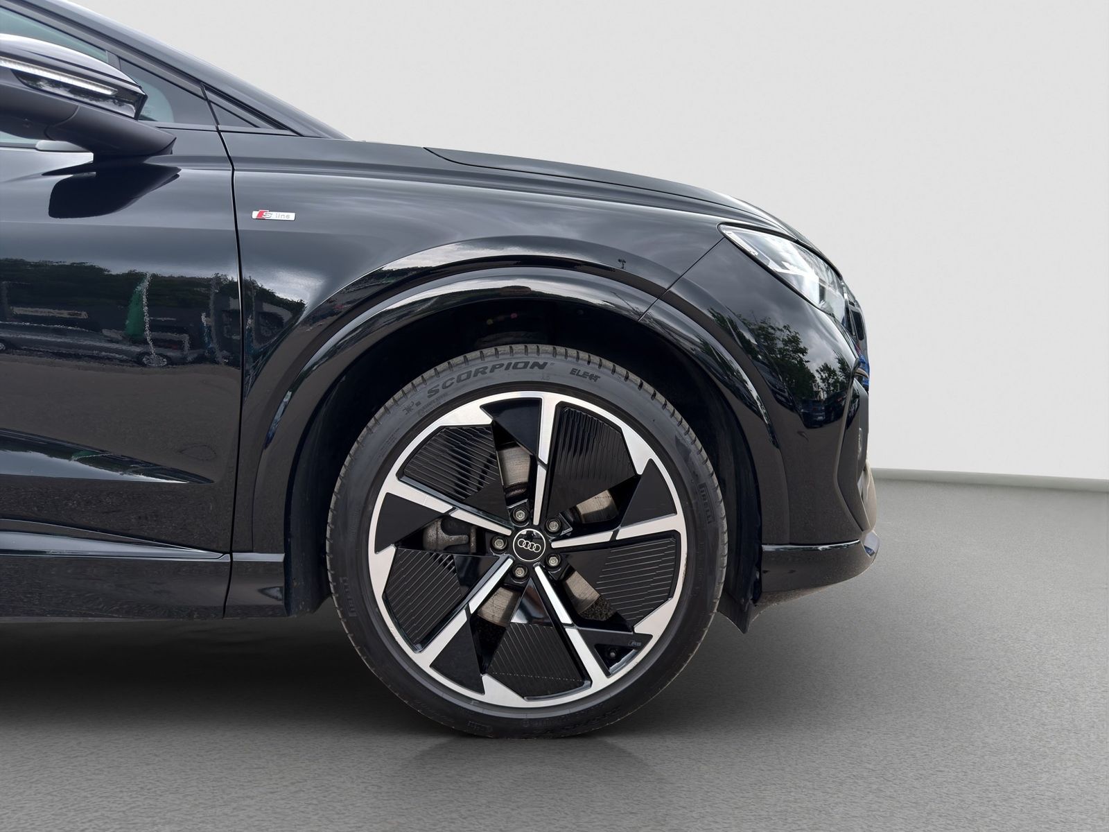 Audi Q4 e-tron Sportback 50 qu 2x S line Matrix Assis